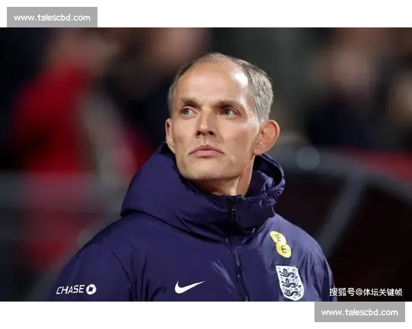 图赫尔更衣室暖心一幕：欧青赛夺冠后拥抱每位球员彰显领袖魅力